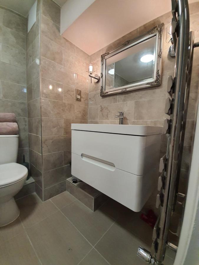 Double Room In Central Лондон Экстерьер фото
