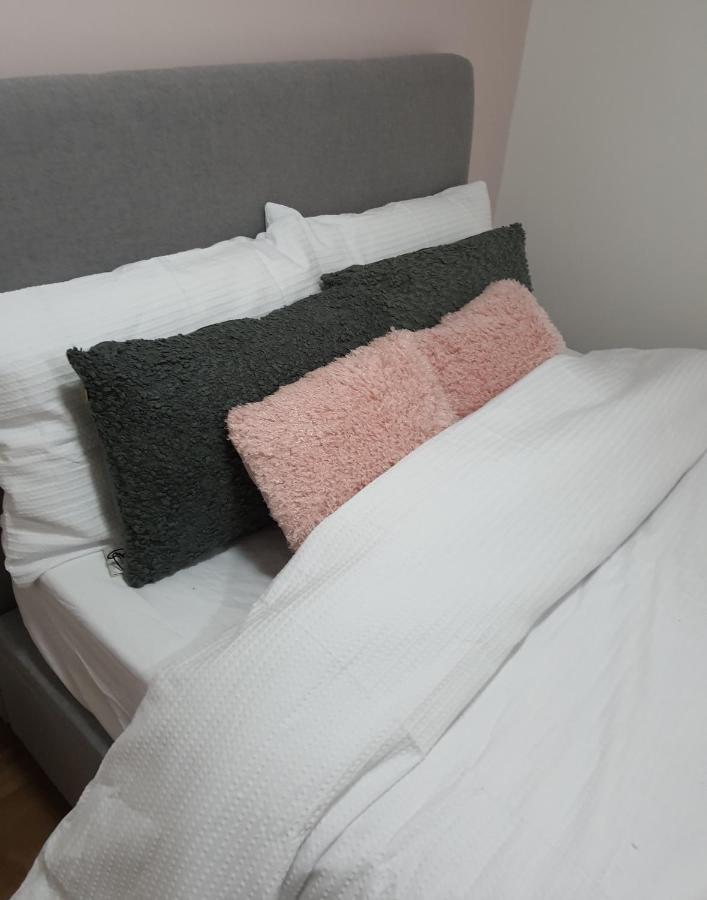 Double Room In Central Лондон Экстерьер фото